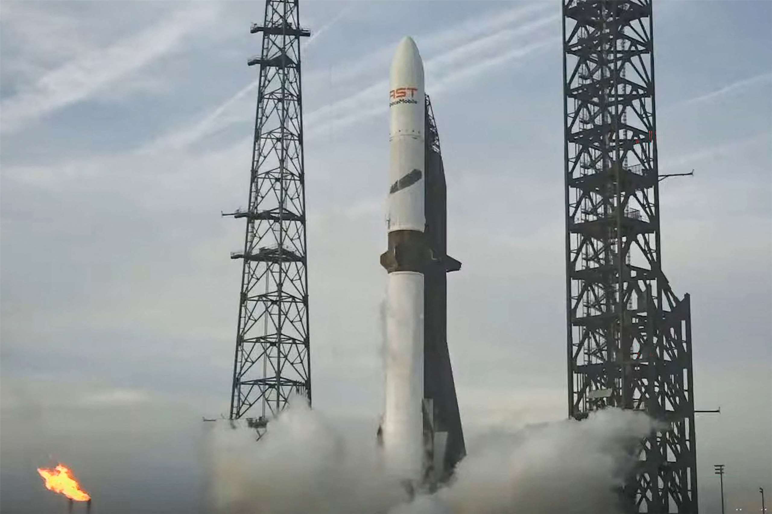 藍源發射火箭成功回收推進器 但衛星未入正確軌道