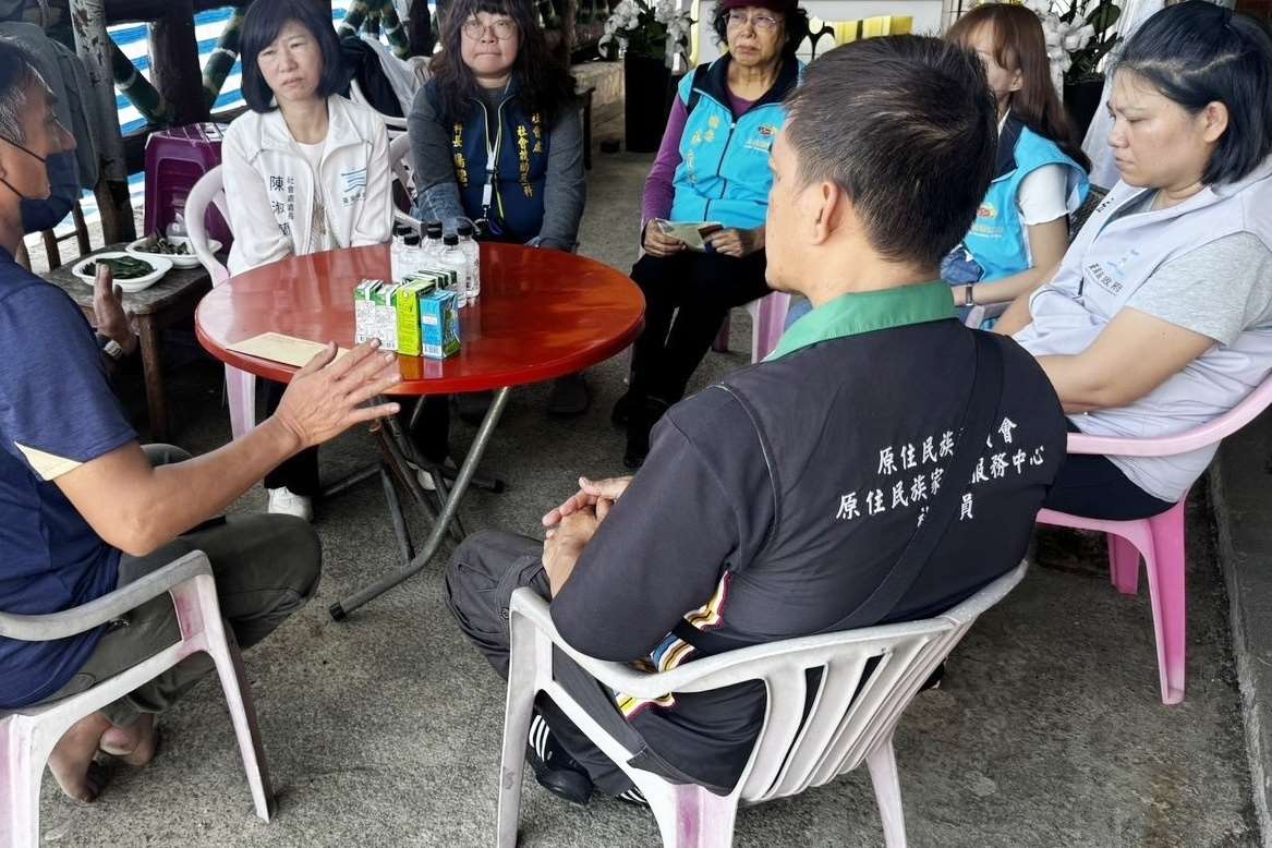 受財劃法影響，台東縣社福方案自籌比例提高，財政壓力大增，恐面臨人力縮減，讓台東的社工非常憂心。(台東縣政府提供)