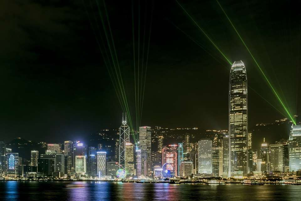 香港新聞自由近年來受到諸多限制。圖為香港維多利亞港。(圖：PIXABAY)