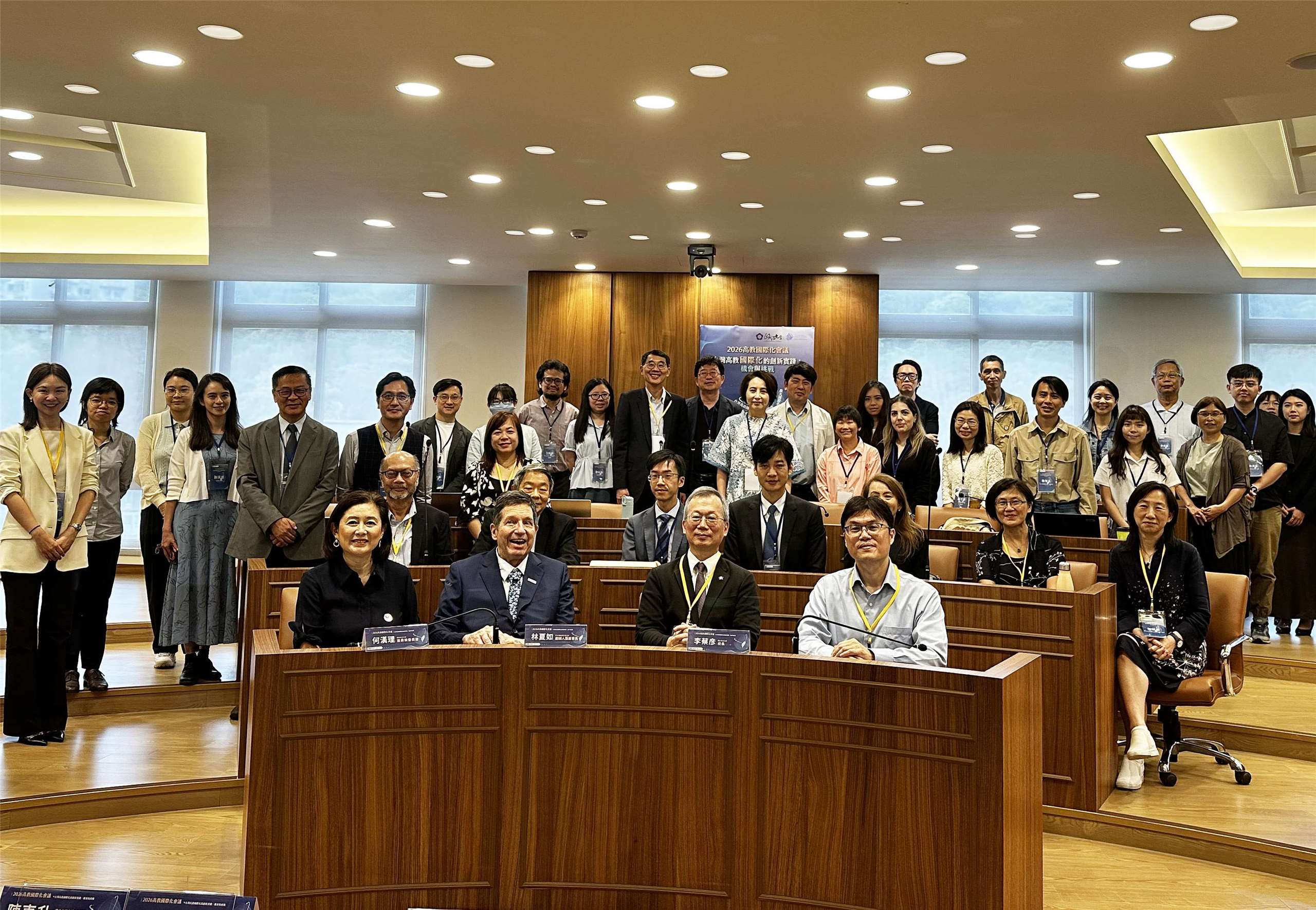 政大創新國際學院16日舉辦高教國際化論壇，邀請專家學者共同討論台灣高教國際化面臨的機會與挑戰。(楊雨青攝)