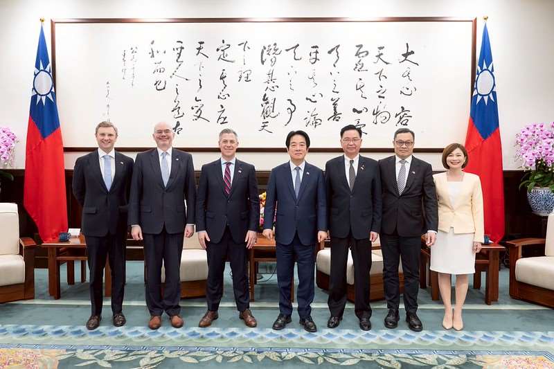 賴總統8日接見「美國聯邦參議員班克斯訪問團」。(總統府提供)