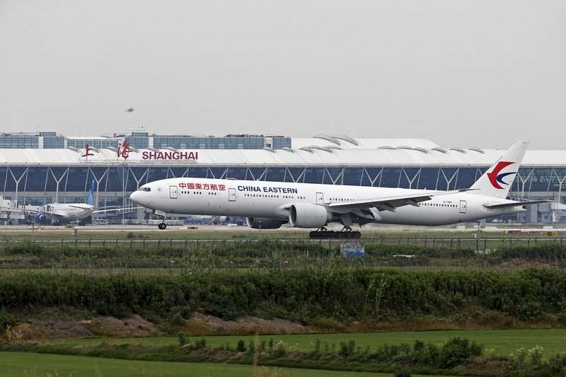 中國民航燃油費將漲又碰清明連假，機票量價齊升。圖為上海浦東機場。 (圖:中央社檔案照)