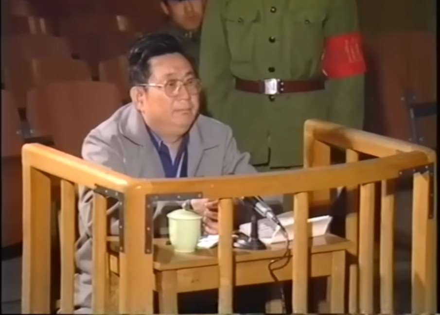 2025年11月，原38集團軍軍長徐勤先因質疑戒嚴程序抗命而被軍事法庭庭審的視頻在海外公佈。(來源：YouTube)