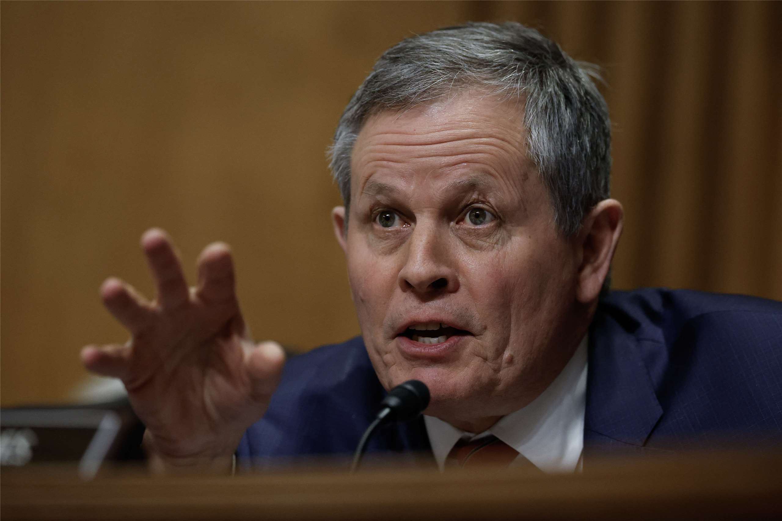 南華早報24日報導，美國共和黨參議員戴恩斯(Steve Daines)下週將率領一個跨黨派的5人代表團訪問中國。資料照。(AFP)