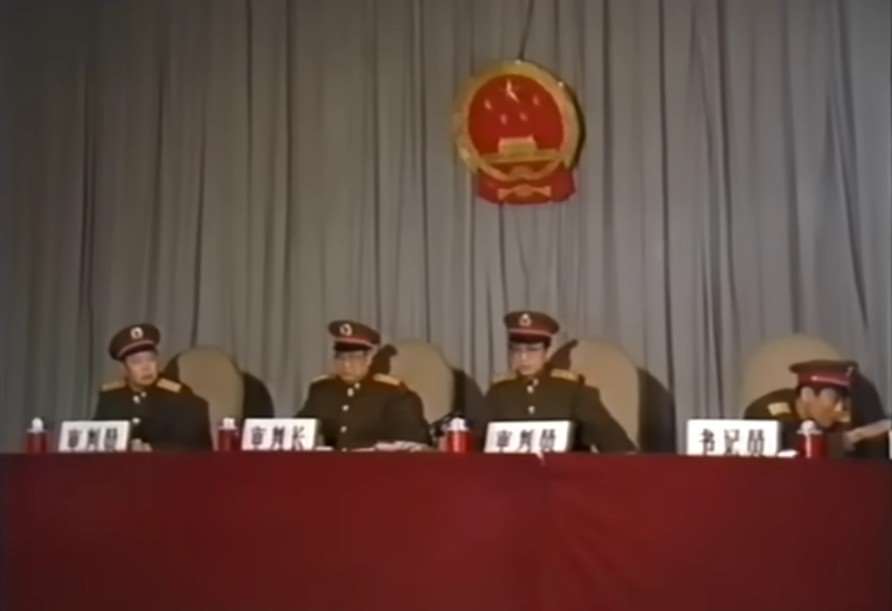 2025年11月，原38集團軍軍長徐勤先因質疑戒嚴程序抗命而被軍事法庭庭審的視頻在海外公佈。(來源：YouTube)