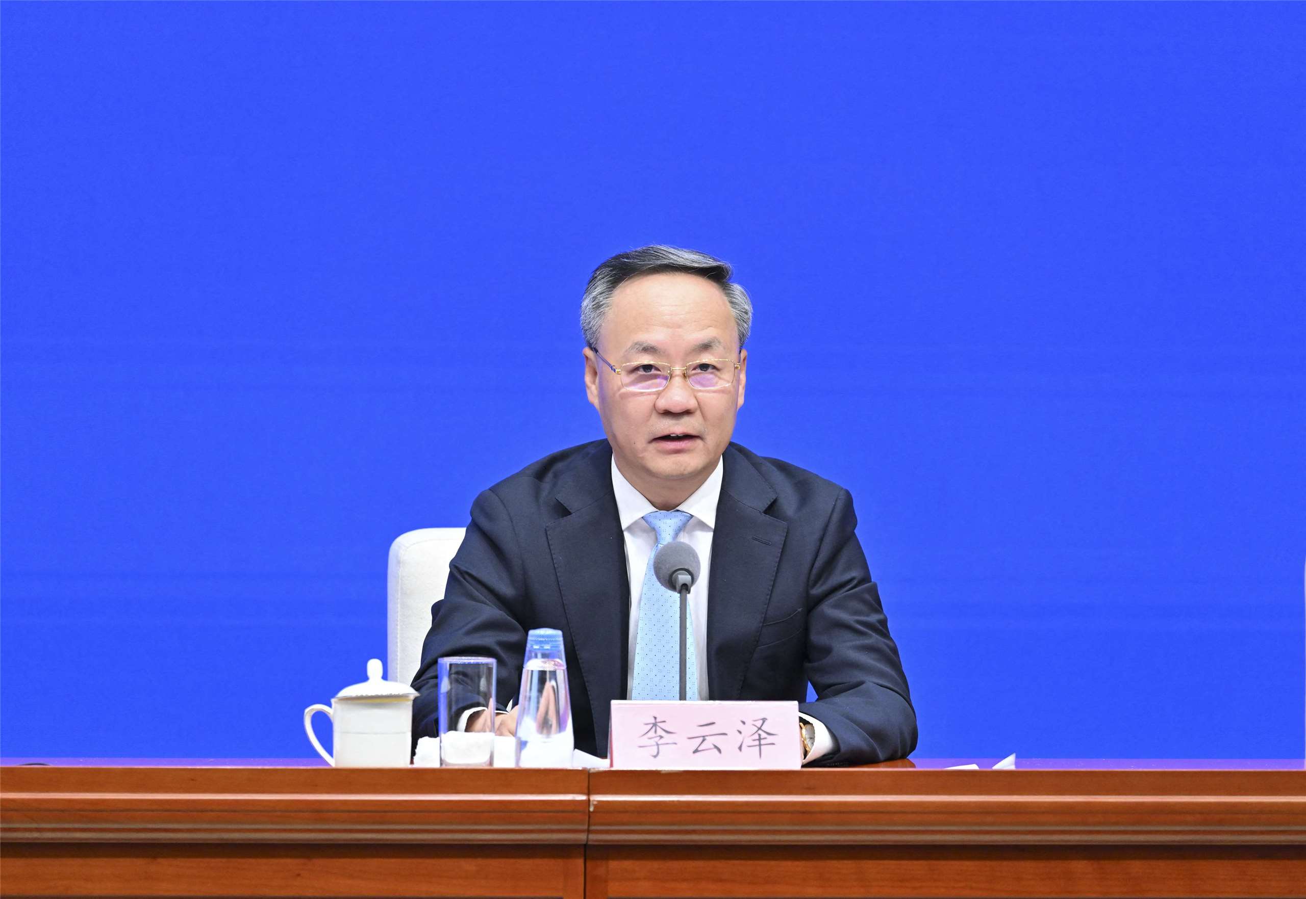 中國金監總局局長李雲澤資料被刪。 (檔案照)