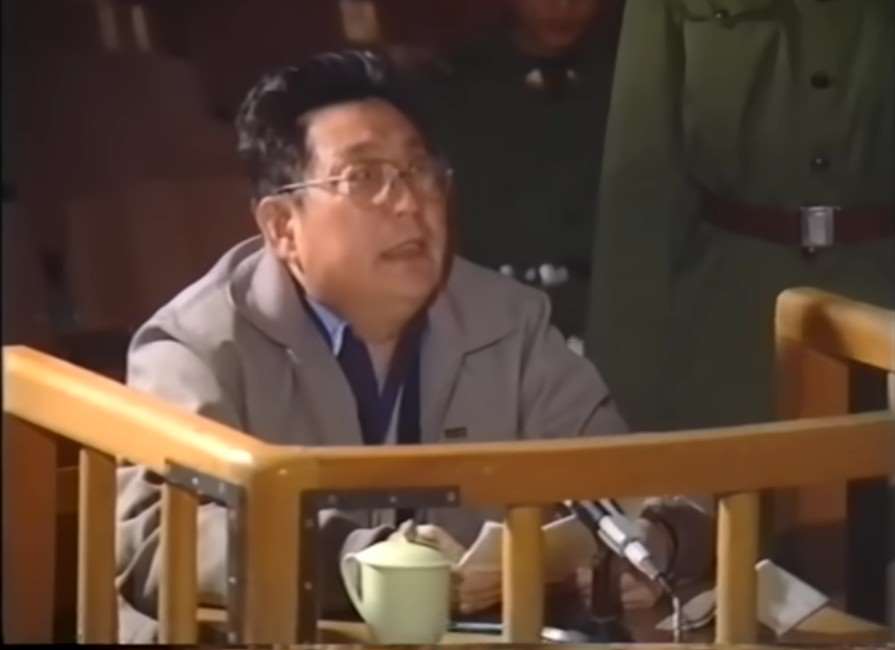 2025年11月，原38集團軍軍長徐勤先因質疑戒嚴程序抗命而被軍事法庭庭審的視頻在海外公佈。(來源：YouTube)