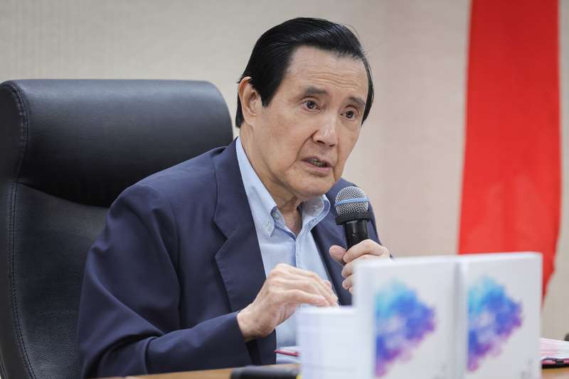 前總統馬英九14日致電楊渡，表示自己年紀大了會健忘，但並未嚴重到不分清廉貪瀆，不辨是非善惡的程度。(中央社資料照)