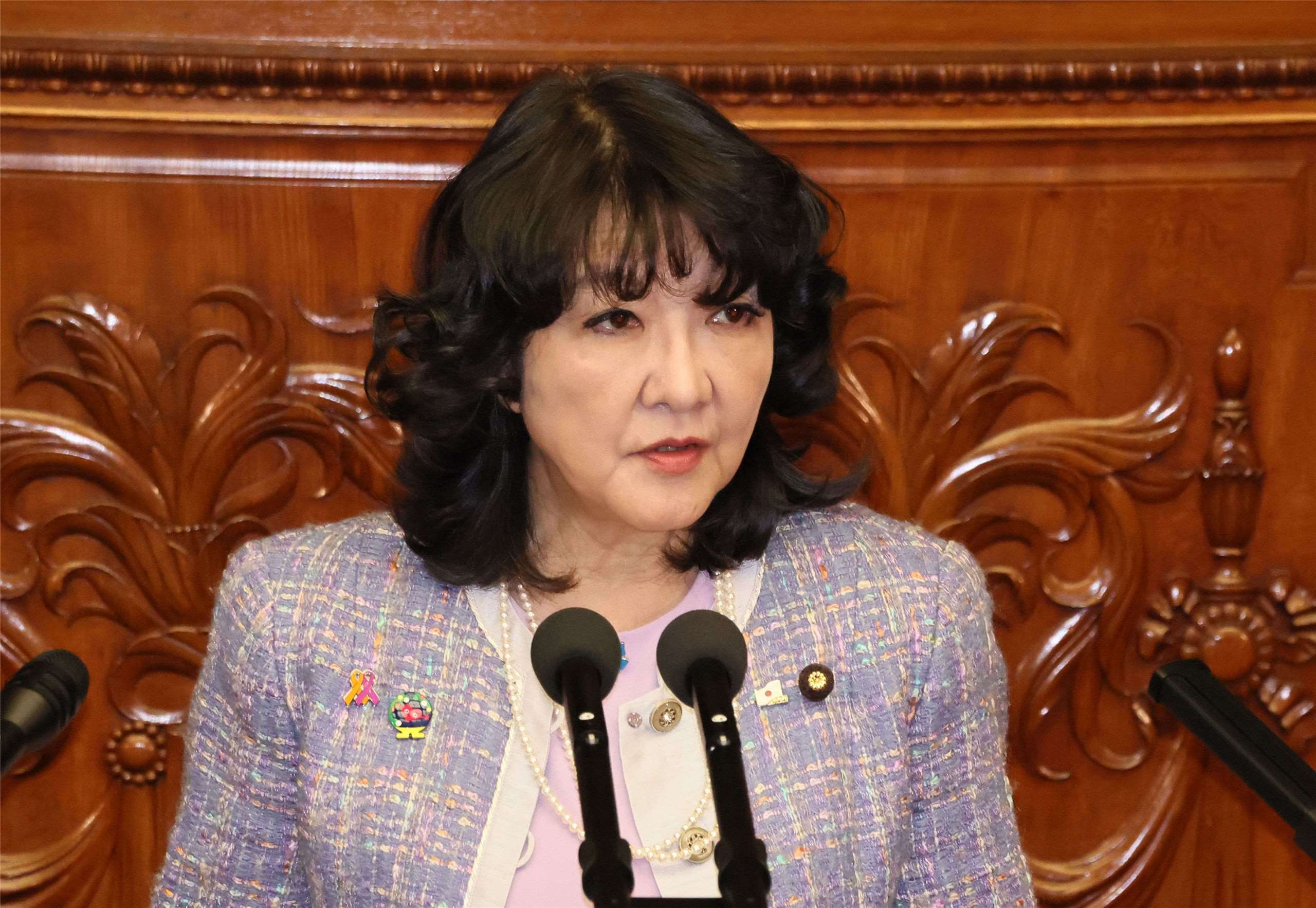 日本財務大臣片山皋月(圖)說明暫停MBK收購牧野機具的國安理由。資料照片。