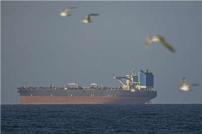 美伊和平談判破裂後，美軍宣布將從美東時間13日上午10時(台灣時間晚間10時)起，禁止所有貨船透過荷莫茲海峽(Strait of Hormuz)進出伊朗港口。圖為荷莫茲海峽資料照。(AFP)	