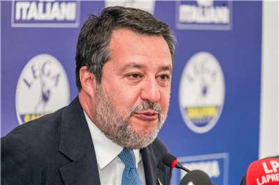 歐洲的極右派領袖18日將在米蘭集會，反對非法移民與布魯塞爾的官僚主義。圖為負責主辦的義大利民族主義政黨「聯盟黨」(League)領袖薩爾維尼(Matteo Salvini)。(AFP)