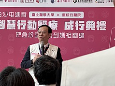 台灣民眾黨立院黨團近期提案修法保障醫事人員薪資，衛福部長石崇良8日回應表示，護理加薪已有共識，他支持保障新進人員基本的薪資；但因醫院層級、執業樣態不同，具體細節須進一步討論。