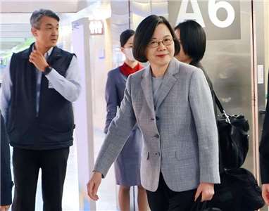 柯文哲妻子陳佩琪質疑不查小豬撲滿，前總統蔡英文辦公室發出聲明表示，相關募款均依法申報並符合規範。圖為前總統蔡英文。 (圖:蔡英文臉書)