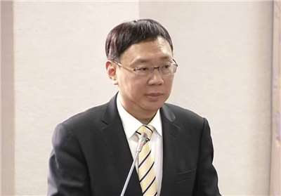 立法院司法及法制委員會今天(15日)邀請監察院秘書長黃適卓列席說明立法計畫，並備質詢。(翻攝國會頻道)
