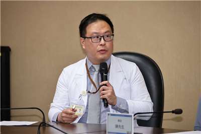 北榮泌尿部醫師魏子鈞表示，奈米刀可精準治療局部型攝護腺癌，病人在控制癌症的同時也能兼顧生活品質。(北榮提供)