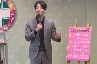 民進黨挺「粉紅超跑」，民進黨發言人吳崢說明各地方黨公職將設香燈腳應援站。(劉玉秋攝)