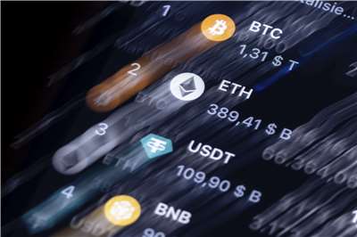 各國推動穩定幣作為實體貨幣的延伸，央行則指出，由於台灣現行支付體系已相當便利，因此無發行零售型央行數位貨幣的急迫性。圖為比特幣（BTC）、以太坊（ETH）和泰達幣（USDT）的標誌。資料照。