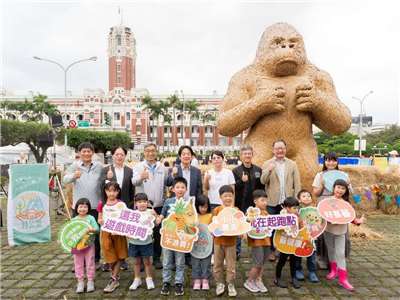 賴清德總統3日在農業部長陳駿季陪同下出席「凱道農玩節 Good R Good Day」活動 (圖取自農業部官網)