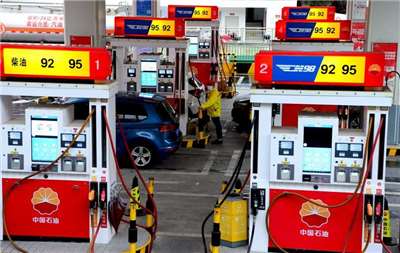 中東戰事影響，中國油價估將連6漲。圖為中國石油加油站。 (圖:中央社檔案照)