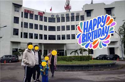 《臺灣夜市 Taiwan Yes》主持人曾偉旻，專訪四寶媽盈燕＋其他五位家庭成員