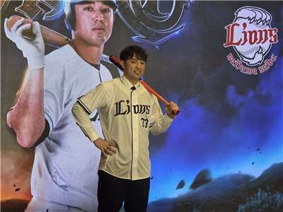 旅日埼玉西武獅隊台灣棒球好手林安可，今天創造單場2安、包括1支二壘打，為日職一軍首度單場雙安。資料照片(江昭倫 攝)