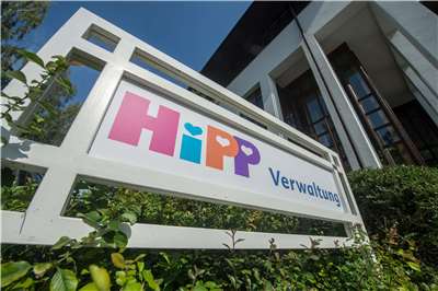 大型嬰兒食品HiPP的奧地利供應商發現產品中可能遭人投毒，立即宣布回收一款胡蘿蔔馬鈴薯有關產品。圖為嬰兒食品HiPP的德國總部。(AP/達志影像)