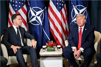 圖為美國總統川普(Donald Trump)今年初在瑞士和北約秘書長呂特(Mark Rutte)會談。 (檔案照)