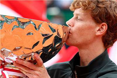 義大利好手辛納（Jannik Sinner）12日在蒙地卡羅大師奪冠。