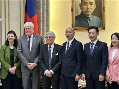 英國國會「台英國會小組」訪團今天(1日)拜會立法院。(趙婉淳 攝)