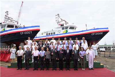 台船公司承造海關100噸級新型巡緝艇2艘，28日上午於高雄廠區正式舉行命名暨下水典禮。(圖：財政部關務署提供)