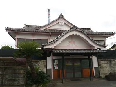 在客源減少、經營者高齡且缺乏接班人的情況下，油價飆升進一步打擊日本的「錢湯」產業。(圖：維基百科)