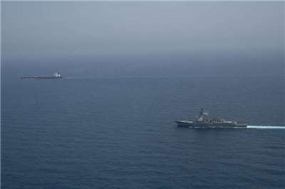 美軍26日在阿拉伯海(Arabian Sea)攔截一艘名為塞凡號(Sevan)的商船。(FB/@CENTCOM)