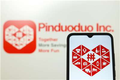 中國電商拚多多(Pinduoduo)在中國監管單位查緝幽靈外賣案中，遭罰款最重，理由是阻礙監管執法。(AFP)