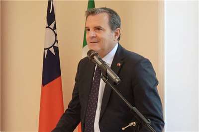 總統賴清德出訪非洲友邦史瓦帝尼遭中國施壓干擾，參議院副議長錢益友（圖）24日在聲明中表示，台灣以民主程序選出的總統賴清德及所有人民，都應該享有自由旅行的權利，也有權維繫與邦交國的國際關係。 (圖：中央社檔案照)