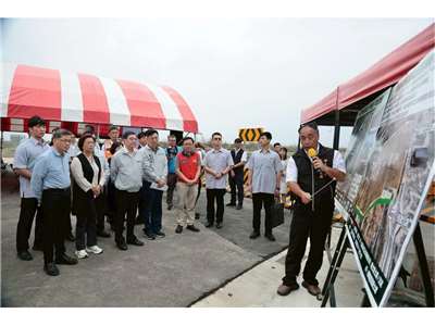 行政院長卓榮泰18日視察彰濱產業園區營建剩餘土石方去化推動情形 (行政院提供)