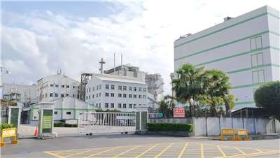 長春石化苗栗廠幹部涉嫌洩露銅箔技術等營業秘密給中企還被挖角，經內部發現後送辦，今遭苗栗地檢署依涉犯營業秘密罪嫌起訴2人。 圖為長春石化新竹廠。(維基百科/CC BY-SA 4.0)