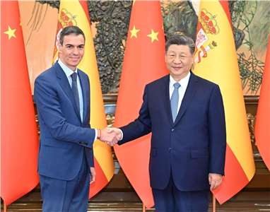 西班牙總理桑傑士(Pedro Sanchez)(左)與中國國家主席習近平(Xi Jinping)(右)舉行會談。