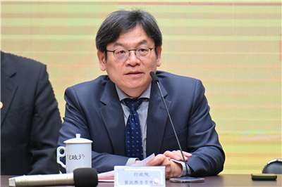 行政院政委葉俊顯2日出席因應中東戰事作為記者會。(圖：行政院提供)