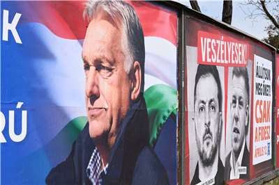 匈牙利國會大選即將在12日登場。隨著大選逼近，布達佩斯道路上充斥著政治廣告。民調顯示，尋求連任的總理奧班(圖右)聲勢落後。
