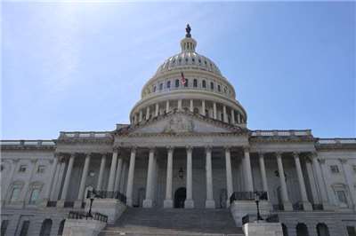 美國聯邦眾議院16日支持總統川普(Donald Trump)對伊朗的軍事行動。這次投票凸顯了川普的共和黨同仁持續支持他的戰爭政策。圖為美國國會大廈資料照。