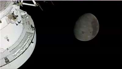 圖為阿提米絲2號(Artemis II)6日向月球前進。 (圖:翻拍X@NASA)