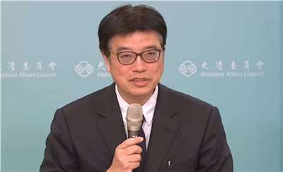 陸委會主委邱垂正召開記者會，回應「鄭習會」的談話內容。