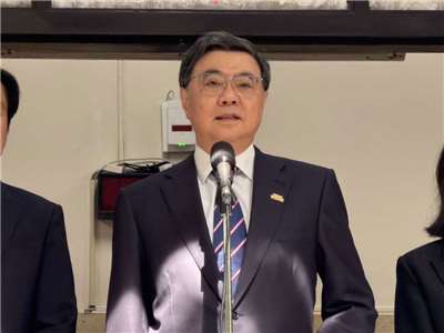 行政院長卓榮泰28日赴立法院施政總質詢前受訪。(鄭佑漢 攝)