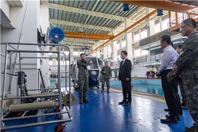 賴清德總統17日赴高雄視導「陸軍步兵訓練指揮部」。(總統府提供)