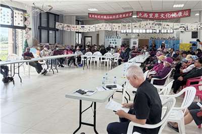 「滿地富遊樂區開發案」24日在台東成功鎮比西里岸部落召開座談會，部落青年擔憂影響環境生態。