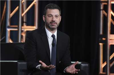美國主持人吉米金摩(Jimmy Kimmel)用「準寡婦」開第一夫人梅蘭妮亞(Melania Trump)玩笑，引起第一家庭極度不滿。資料照。(美聯社/達志影像)