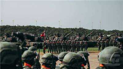 陸軍584旅10日舉行聯兵一營換裝M1A2T戰車成軍典禮，為第二個換裝M1A2T戰車的單位。(圖：軍聞社提供)