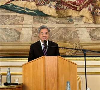 經濟部長龔明鑫出席台法企業座談會，分享台法經濟產業合作前景，並與與會法商深入交流。(圖：經濟部)