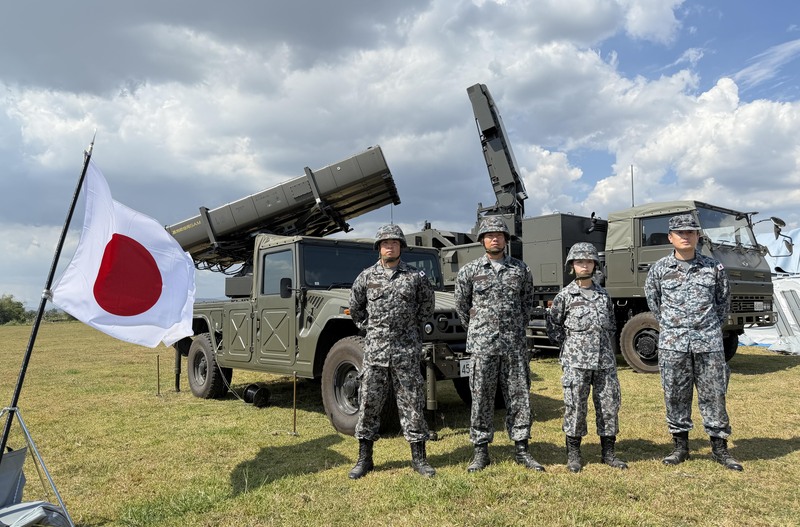 日本在這次美菲舉行「肩並肩」(Balikatan)聯合軍事演習期間，首度參與實戰演習，被認為是對外軍事戰略的轉型。圖為演習期間日本自衛隊展示基地防空用飛彈系統。資料照片