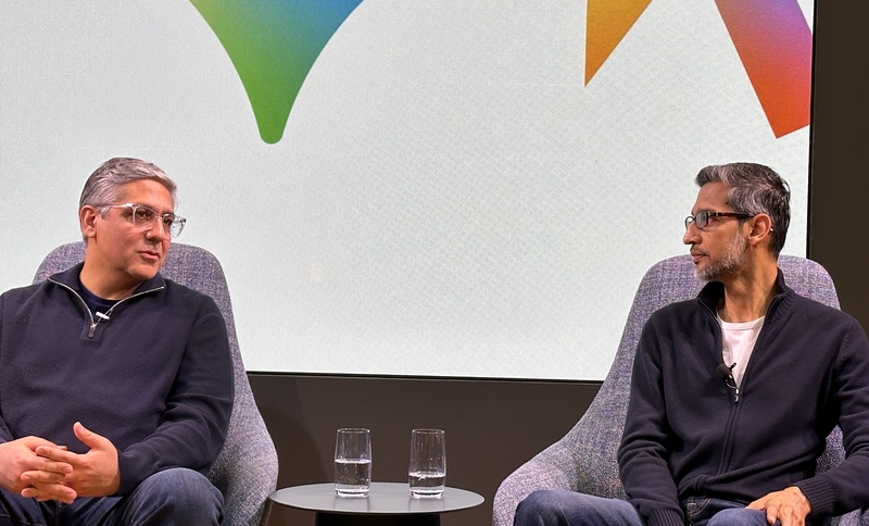 Google執行長皮查伊（右）與Google DeepMind技術長武庫格魯回應方向願景、技術創新相關提問。